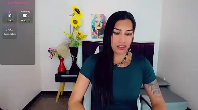 khiara moretti online show from 22, 3, 2025