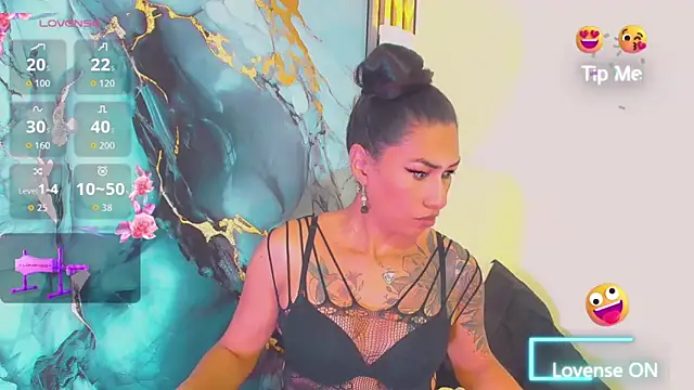 khiara moretti online show from 5, 3, 2026