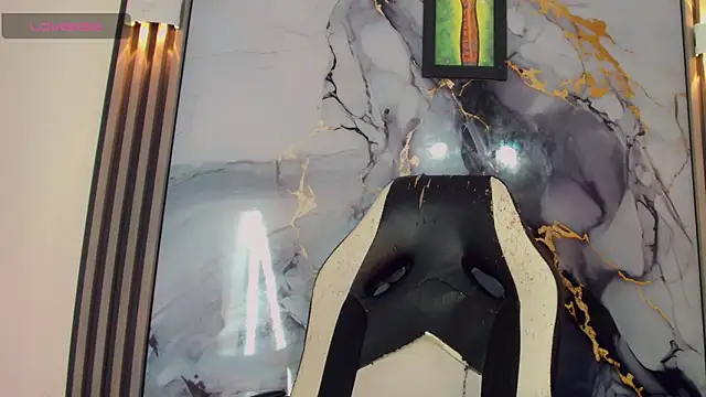 khiara moretti online show from 16, 4, 2026