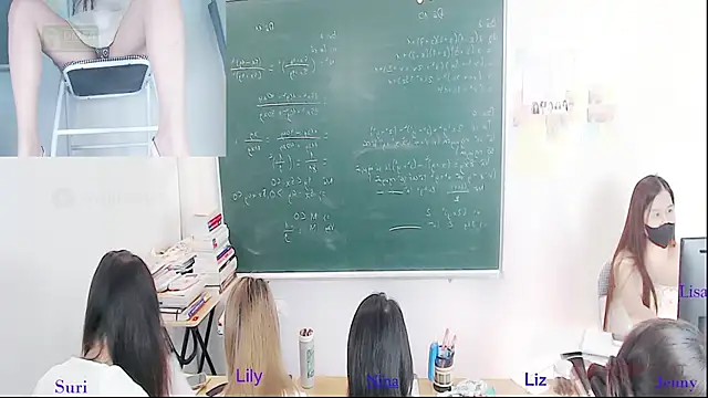 Snapshot of _Math_ chatting on 8, 5, 2026 Math online show from 8, 5, 2026