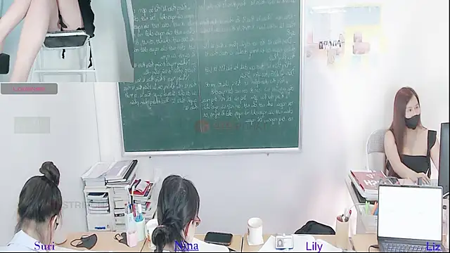 Snapshot of _Math_ chatting on 26, 5, 2026 Math online show from 26, 5, 2026