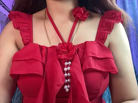 Snapshot of Royal_girl_1 chatting on 8, 9, 2025 Royal girl 1 online show from 8, 9, 2025