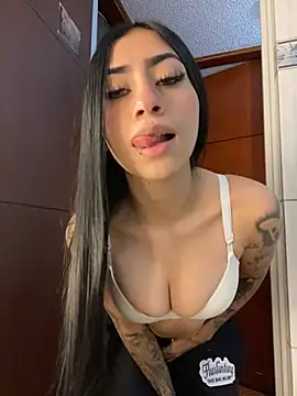 Bunny sexy01 online show from 14, 6, 2026