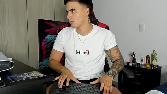 Snapshot of jacob_firexx chatting on 28, 10, 2025 jacob firexx online show from 28, 10, 2025