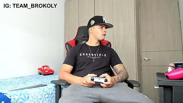 Snapshot of jacob_firexx chatting on 13, 11, 2025 jacob firexx online show from 13, 11, 2025