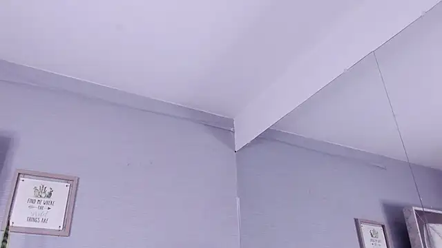 Sara Greey online show from 4, 3, 2025