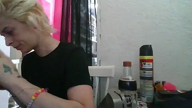 Snapshot of watermellonpussy chatting on 21, 5, 2026 watermellonpussy online show from 21, 5, 2026
