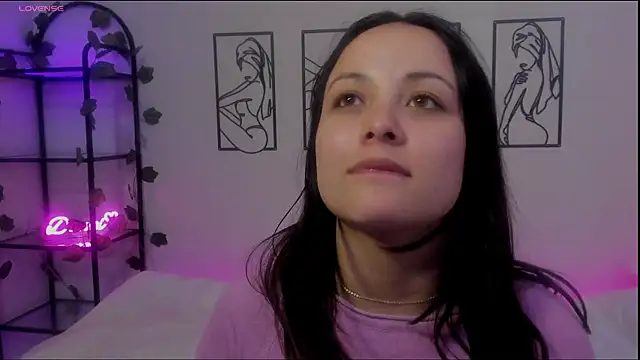 Megan Rodrigo online show from 23, 1, 2025