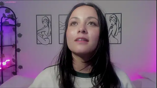 Megan Rodrigo online show from 23, 1, 2025