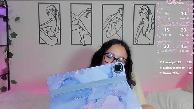 Megan Rodrigo online show from 27, 2, 2025