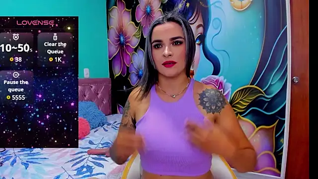 mia bigtits17 online show from 28, 12, 2024