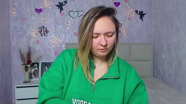 SallyVerda online show from 24, 2, 2025