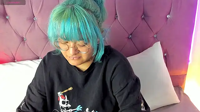 lucky-leah online show from 27, 2, 2025