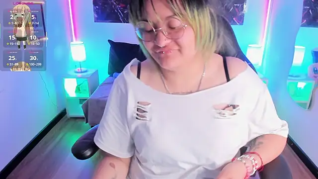 lucky-leah online show from 11, 11, 2025