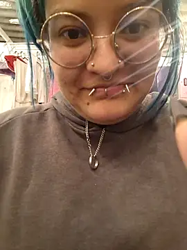 Snapshot of lucky-leah chatting on 14, 5, 2026 lucky-leah online show from 14, 5, 2026