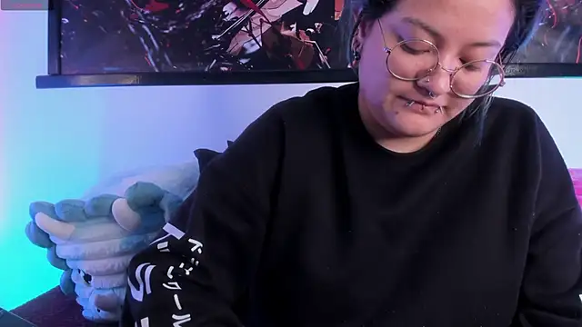 Snapshot of lucky-leah chatting on 9, 6, 2026 lucky-leah online show from 9, 6, 2026