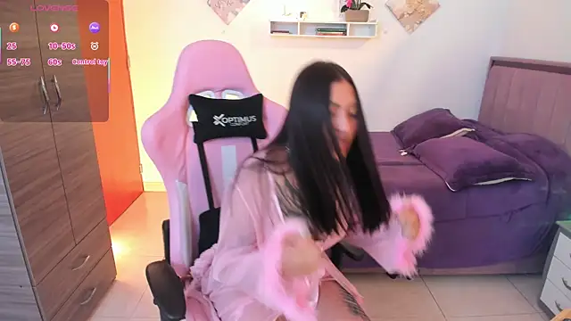 Snapshot of Kayla_foxxy chatting on 4, 4, 2026 Kayla foxxy online show from 4, 4, 2026