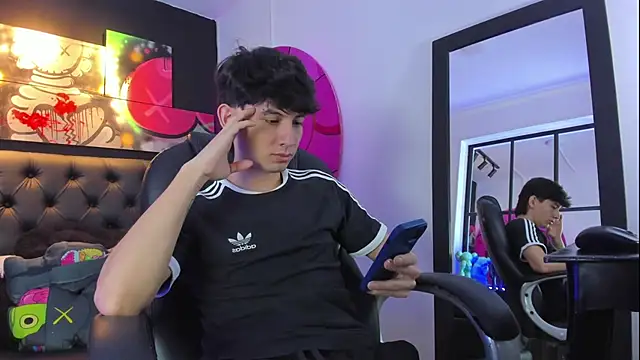 Snapshot of Santi_delacruz chatting on 12, 12, 2024 Santi delacruz online show from 12, 12, 2024