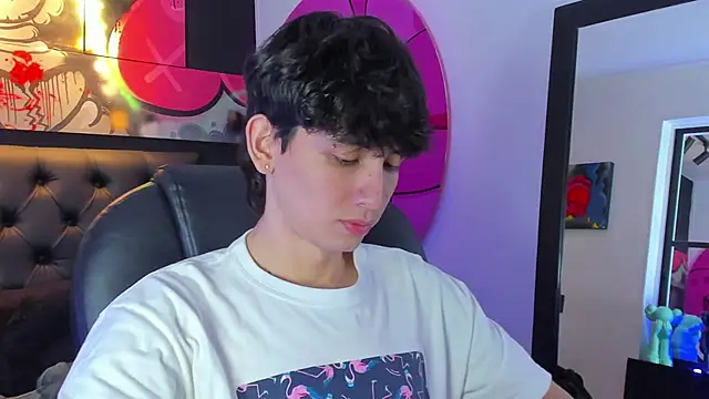 Snapshot of Santi_delacruz chatting on 14, 1, 2025 Santi delacruz online show from 14, 1, 2025