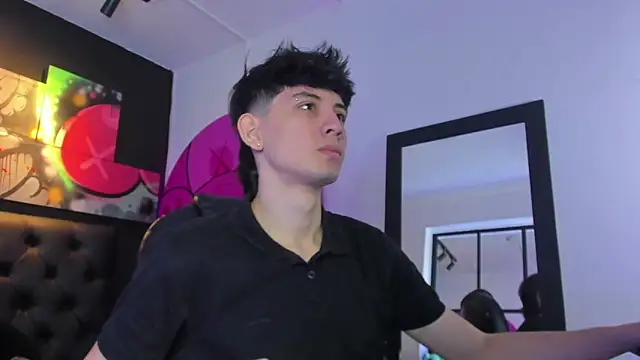 Snapshot of Santi_delacruz chatting on 12, 2, 2025 Santi delacruz online show from 12, 2, 2025