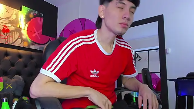 Snapshot of Santi_delacruz chatting on 13, 2, 2025 Santi delacruz online show from 13, 2, 2025