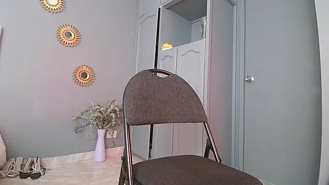 Snapshot of arteverena chatting on 8, 12, 2024 arteverena online show from 8, 12, 2024