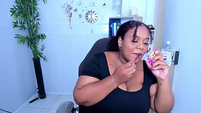 Snapshot of bbw_charlote chatting on 6, 8, 2026 bbw charlote online show from 6, 8, 2026