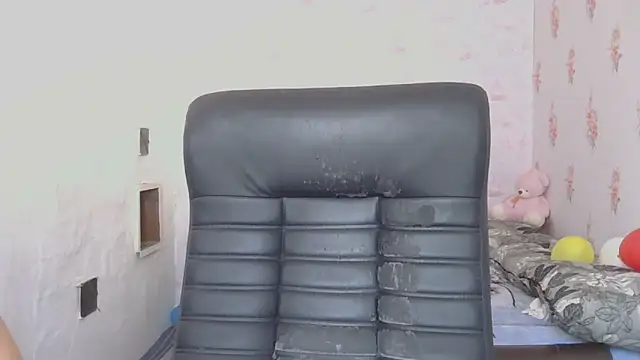 KittyyLaBeauty online show from 8, 3, 2025