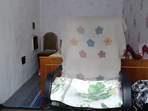 Snapshot of KittyyLaBeauty chatting on 26, 6, 2026 KittyyLaBeauty online show from 26, 6, 2026