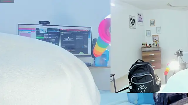 Snapshot of Daki_Ume_ chatting on 24, 10, 2025 Daki Ume online show from 24, 10, 2025