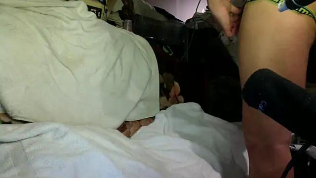 Snapshot of Phelyxx_elgato chatting on 6, 12, 2024 Phelyxx elgato online show from 6, 12, 2024