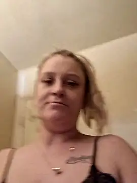 Snapshot of jgodbout2011 chatting on 8, 4, 2026 jgodbout2011 online show from 8, 4, 2026