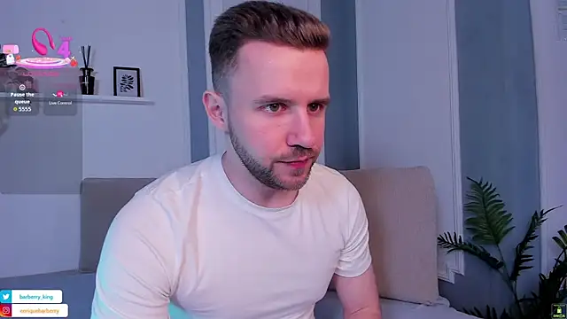 Snapshot of EnriqueBarberry chatting on 16, 4, 2026 EnriqueBarberry online show from 16, 4, 2026