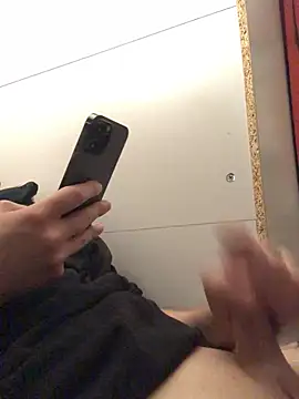 Snapshot of hotmrniceguy chatting on 26, 1, 2025 hotmrniceguy online show from 26, 1, 2025