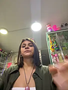 Snapshot of Susi_bell chatting on 4, 3, 2025 Susi bell online show from 4, 3, 2025