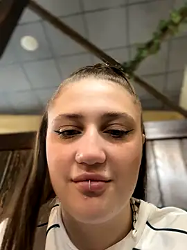 Snapshot of JessiMur chatting on 18, 9, 2025 JessiMur online show from 18, 9, 2025