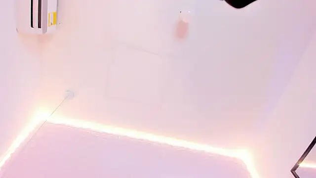 Snapshot of alyssa_vargas chatting on 11, 1, 2026 alyssa vargas online show from 11, 1, 2026