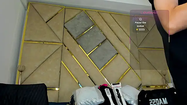 AmberAdams  online show from 15, 10, 2025