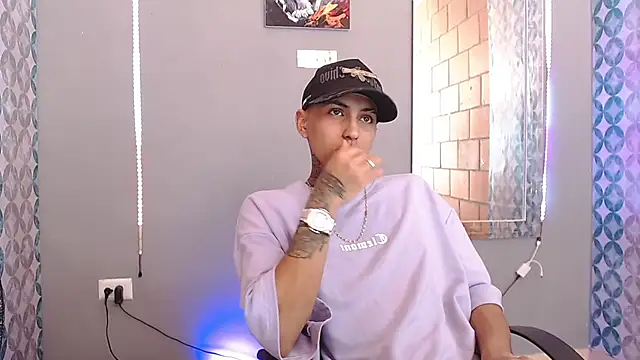 Snapshot of Liam_lee chatting on 9, 5, 2026 Liam lee online show from 9, 5, 2026