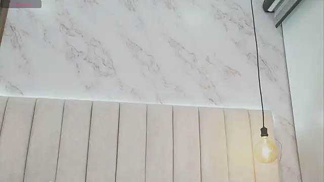 Snapshot of Annyy_Rosse chatting on 3, 12, 2025 Annyy Rosse online show from 3, 12, 2025