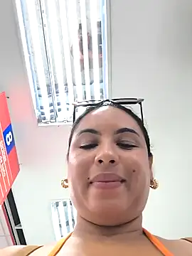 Snapshot of Francesca_ferrari chatting on 3, 12, 2024 Francesca ferrari online show from 3, 12, 2024