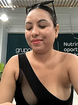 Snapshot of Francesca_ferrari chatting on 22, 3, 2025 Francesca ferrari online show from 22, 3, 2025