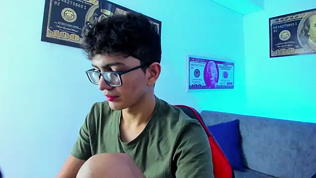 TylerWhite  online show from 5, 2, 2025