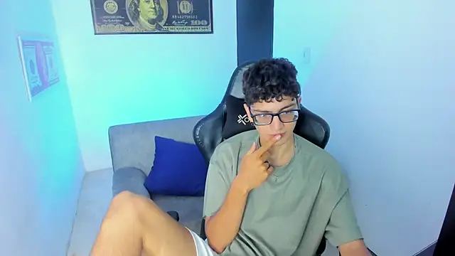 TylerWhite  online show from 8, 2, 2025