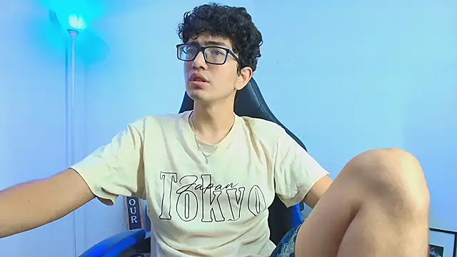 TylerWhite  online show from 27, 9, 2025