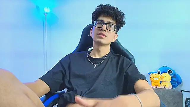 TylerWhite  online show from 25, 10, 2025