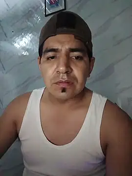 Snapshot of latino17 chatting on 17, 3, 2026 latino17 online show from 17, 3, 2026