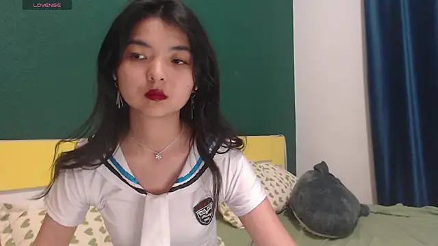 Snapshot of Shy_Kira chatting on 17, 6, 2026 Shy Kira online show from 17, 6, 2026