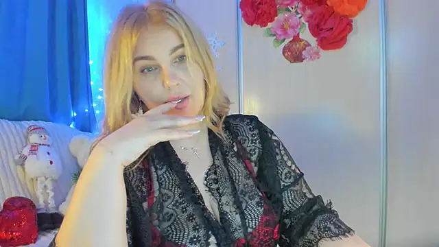 Snapshot of CoraSwon chatting on 2, 1, 2025 CoraSwon online show from 2, 1, 2025