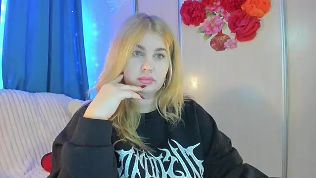 Snapshot of CoraSwon chatting on 16, 1, 2025 CoraSwon online show from 16, 1, 2025